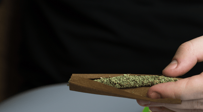 How To Roll A Blunt: Tips For Beginners From Pros